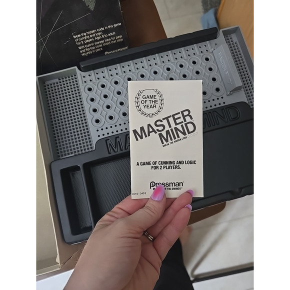 VTG 1981 Pressman Mastermind Logic Code Strategy Memory Board Game - Complete - Picture 2 of 7
